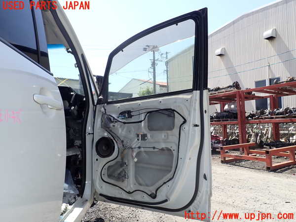 1UPJ-9239451230]デリカD：5(CV1W)右前ドア AGC M2H3 中古_2