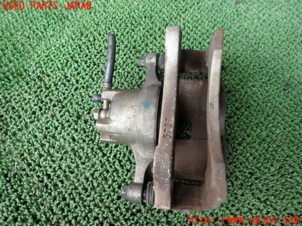 1UPJ-9239454080]デリカD：5(CV1W)右フロントキャリパー 中古_2