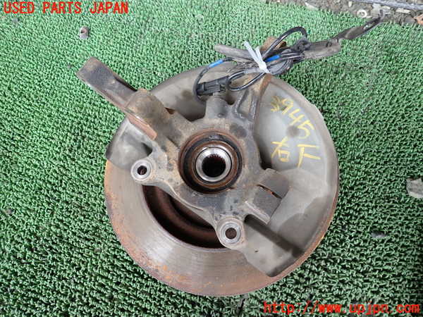 1UPJ-9239454290]デリカD：5(CV1W)右フロントナックルハブ 中古_2