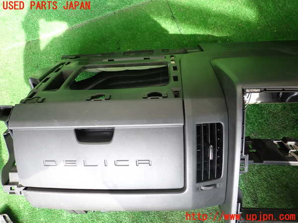 1UPJ-9239457505]デリカD：5(CV1W)ダッシュボード 中古_2