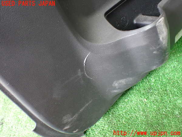 1UPJ-9239451234]デリカD：5(CV1W)右前ドア内張り 中古_4