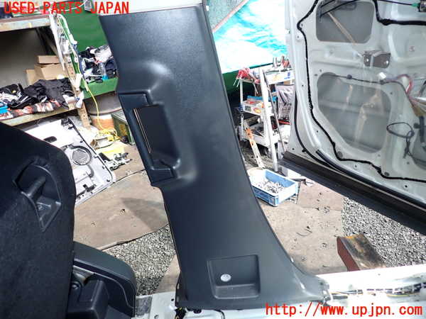 1UPJ-9239457670]デリカD：5(CV1W)左センターピラートリム 中古_3