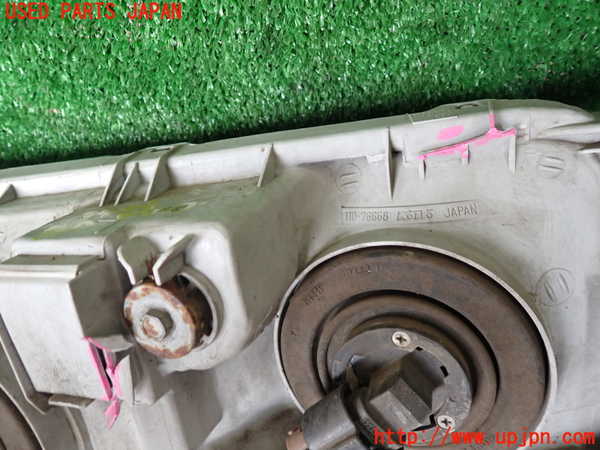 1UPJ-9239461132]クラウン 4ドア ハードトップ(GS151H)左ヘッドライト ハロゲン 中古_3