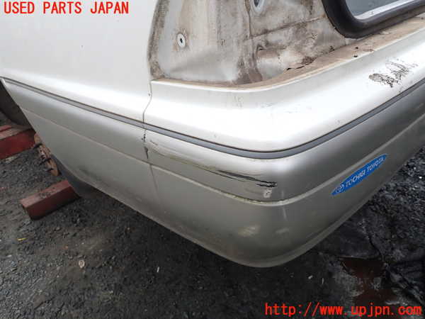 1UPJ-9239461610]クラウン 4ドア ハードトップ(GS151H)リアバンパー 中古_3