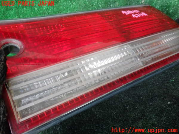 1UPJ-9239461550]クラウン 4ドア ハードトップ(GS151H)右リアフィニッシャー 中古_2