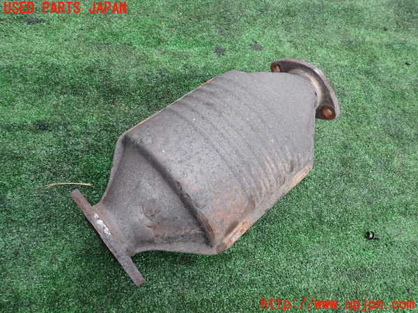 1UPJ-9239462661]クラウン 4ドア ハードトップ(GS151H)触媒1 中古_2