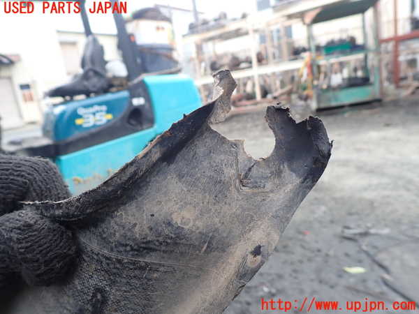 1UPJ-9239462170]クラウン 4ドア ハードトップ(GS151H)エンジンアンダーカバー 中古_2