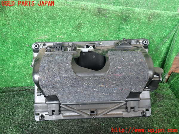 1UPJ-9239467516]クラウン 4ドア ハードトップ(GS151H)グローブボックス1 中古_4