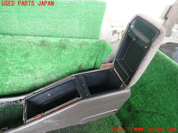 1UPJ-9239467540]クラウン 4ドア ハードトップ(GS151H)センターコンソール 中古_2