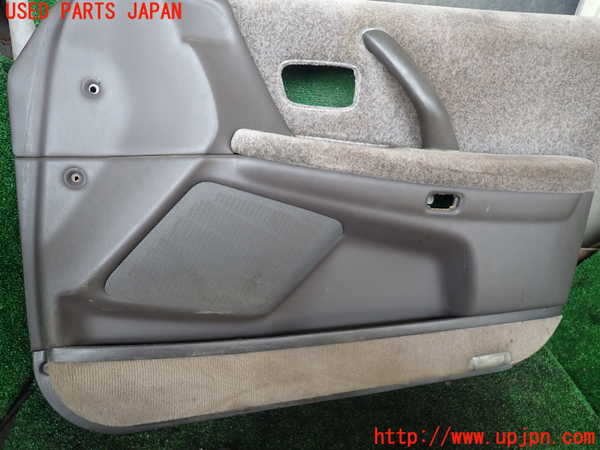 1UPJ-9239461234]クラウン 4ドア ハードトップ(GS151H)右前ドア内張り 中古_3