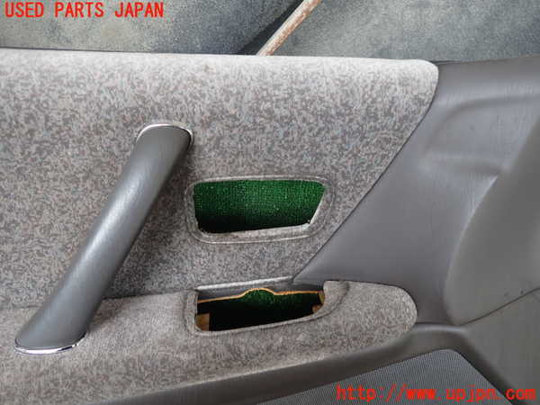 1UPJ-9239461264]クラウン 4ドア ハードトップ(GS151H)左前ドア内張り 中古_2