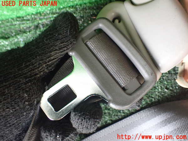 1UPJ-9239467075]クラウン 4ドア ハードトップ(GS151H)助手席シートベルト 中古_2