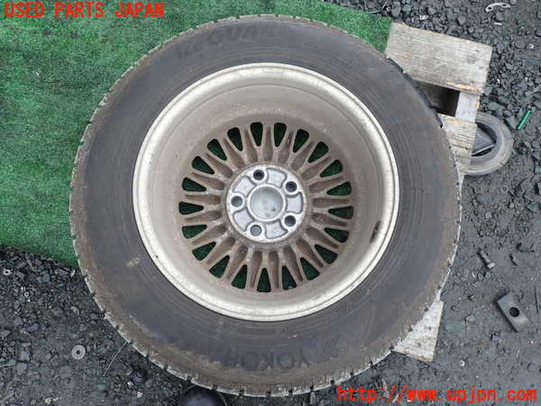 1UPJ-9239469026]クラウン 4ドア ハードトップ(GS151H)タイヤ　ホイール　1本① 195/65R15 中古_4