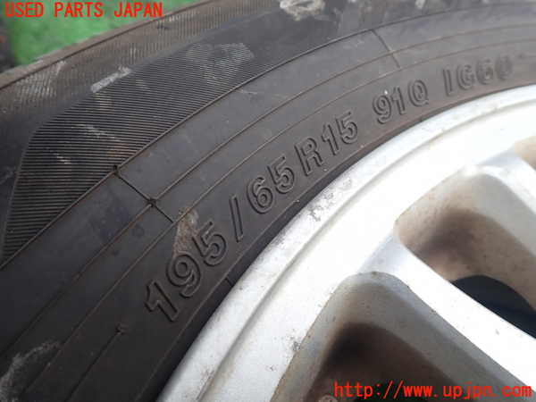 1UPJ-9239469029]クラウン 4ドア ハードトップ(GS151H)タイヤ　ホイール　1本④ 195/65R15 中古_3