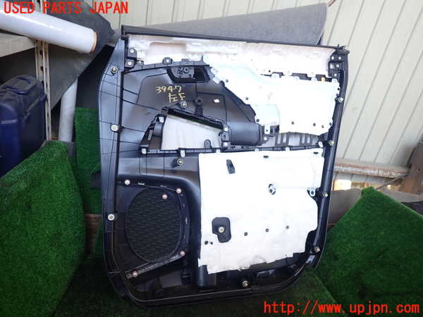 1UPJ-9239471264]アルファード(AGH35W)左前ドア内張り 中古_4