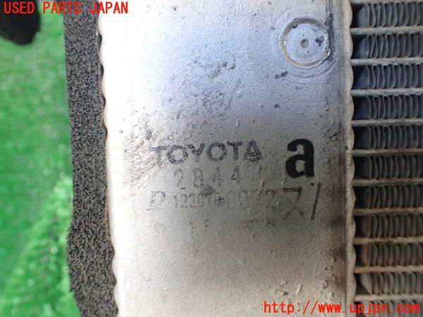 1UPJ-9239482321]アルファードハイブリッド(ATH10W)ラジエーター1 中古_3