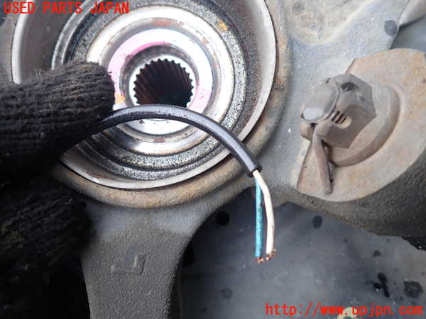 1UPJ-9239484295]アルファードハイブリッド(ATH10W)左フロントナックルハブ 中古_3
