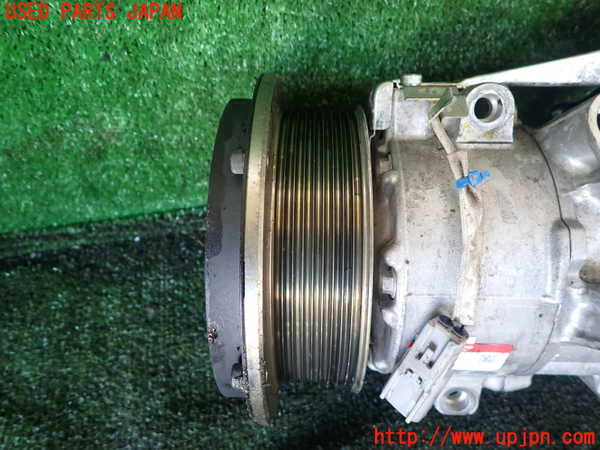 1UPJ-9239486025]アルファードハイブリッド(ATH10W)エアコンコンプレッサー 中古_3