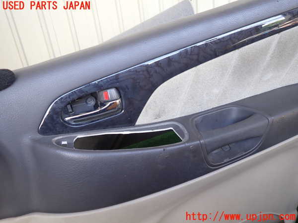 1UPJ-9239481234]アルファードハイブリッド(ATH10W)右前ドア内張り 中古_2