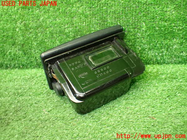 1UPJ-9239497821]フェアレディZロードスター(HZ33)灰皿1 中古_3
