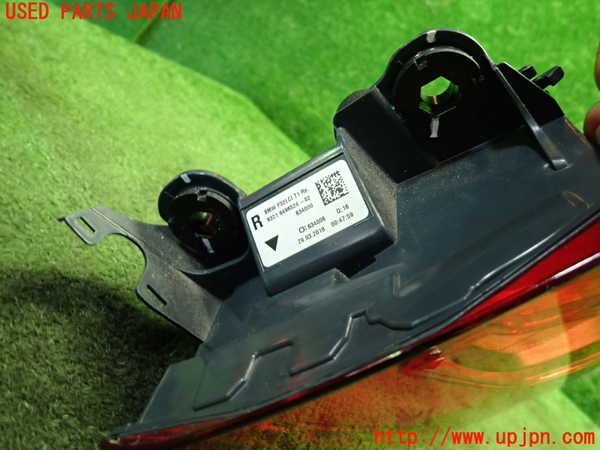 1UPJ-9239501530]BMW M4 クーペ F82(3C30)右テールランプ 中古_4
