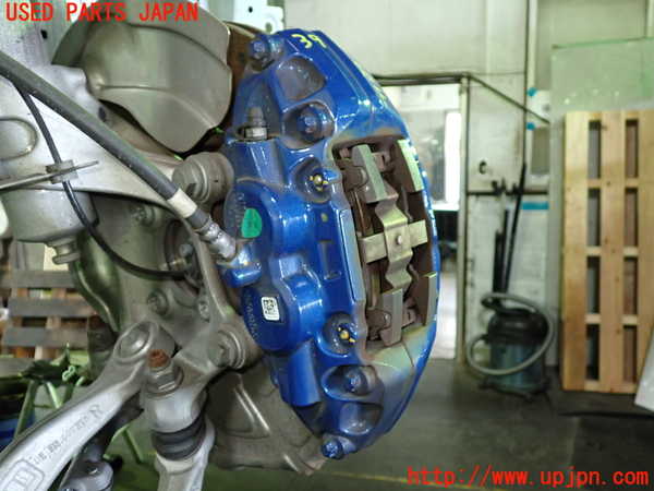 1UPJ-9239504080]BMW M4 クーペ F82(3C30)右フロントキャリパー 中古_2