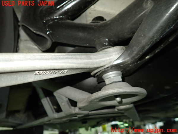 1UPJ-9239505330]BMW M4 クーペ F82(3C30)左リアテンションロッド 中古_2
