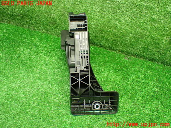 1UPJ-9239506381]BMW M4 クーペ F82(3C30)センサー1(アクセルペダル) 中古_3