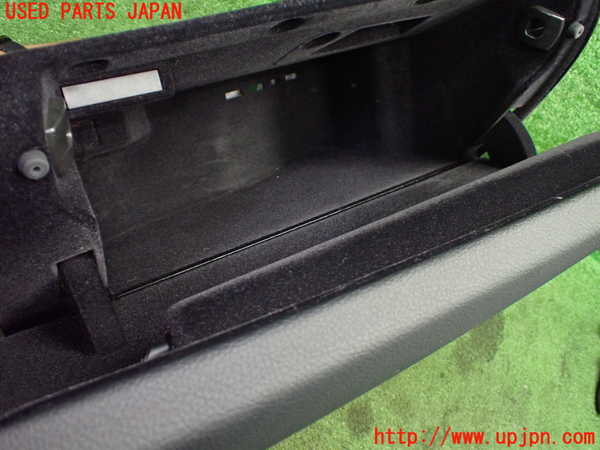 1UPJ-9239507516]BMW M4 クーペ F82(3C30)グローブボックス1 中古_3