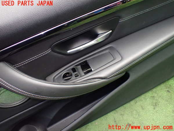 1UPJ-9239501234]BMW M4 クーペ F82(3C30)右ドア内張り 中古_2