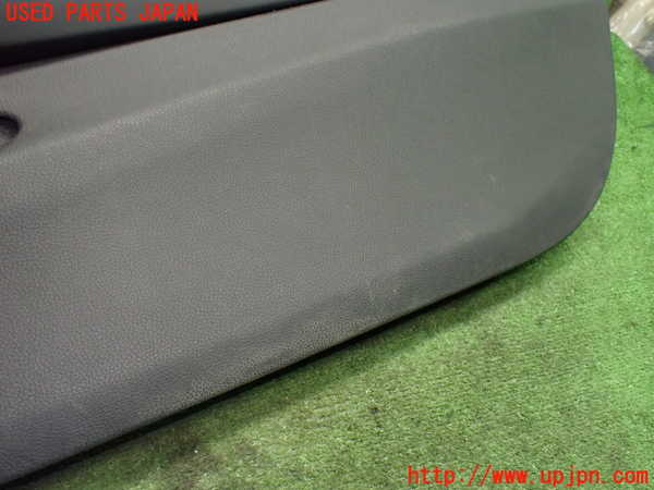 1UPJ-9239501234]BMW M4 クーペ F82(3C30)右ドア内張り 中古_3