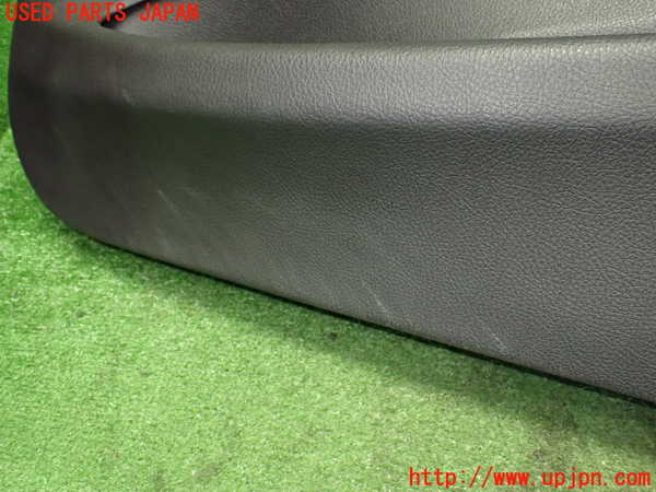 1UPJ-9239501234]BMW M4 クーペ F82(3C30)右ドア内張り 中古_4