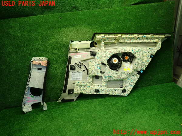 1UPJ-9239507680]BMW M4 クーペ F82(3C30)左リアピラートリム 中古_2