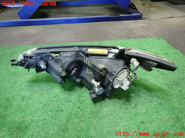 1UPJ-9239511130]エスティマハイブリッド(AHR20W)右ヘッドライト HID 中古_3