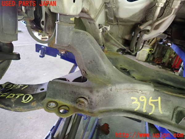 1UPJ-9239515285]エスティマハイブリッド(AHR20W)フロントメンバー 中古_3