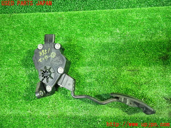 1UPJ-9239516381]エスティマハイブリッド(AHR20W)センサー1 (アクセルペダル) 中古_2