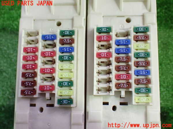 1UPJ-9239516741]エスティマハイブリッド(AHR20W)ヒューズボックス1 中古_3