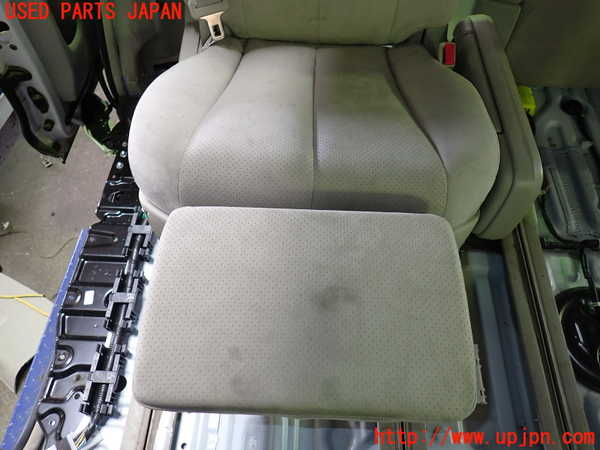 1UPJ-9239517145]エスティマハイブリッド(AHR20W)右2列目シート 中古_3
