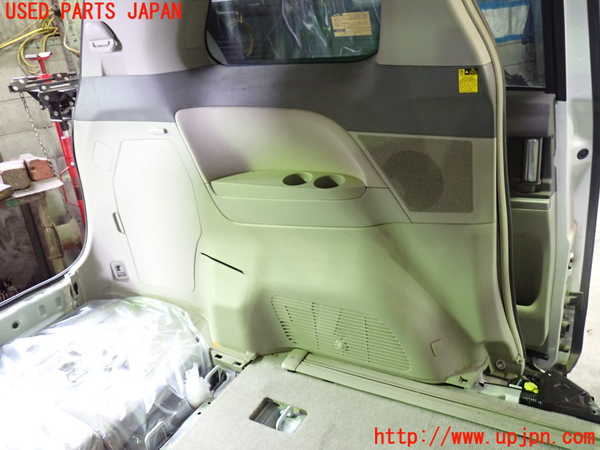 1UPJ-9239517680]エスティマハイブリッド(AHR20W)左リアピラートリム 中古_4