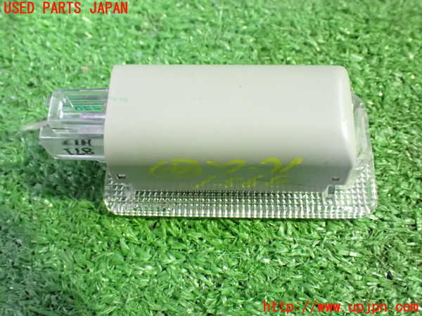 1UPJ-9239516414]エスティマハイブリッド(AHR20W)ルームランプ4 (ラゲッジ右) 中古_2