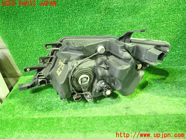 1UPJ-9239521130]セレナ Sハイブリッド(HFC26)右ヘッドライト ハロゲン 中古_2