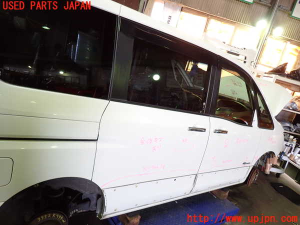 1UPJ-9239521290]セレナ Sハイブリッド(HFC26)右後ドア AGC M2L3 中古_3
