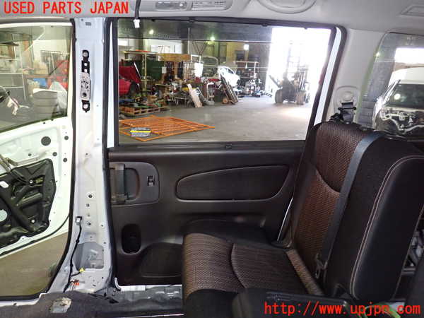 1UPJ-9239521290]セレナ Sハイブリッド(HFC26)右後ドア AGC M2L3 中古_5