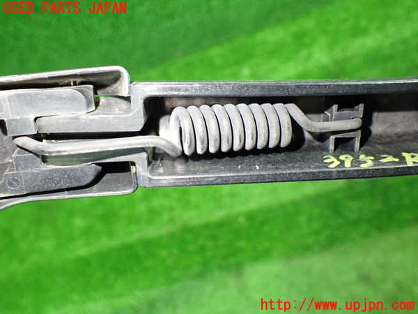 1UPJ-9239521661]セレナ Sハイブリッド(HFC26)リアワイパーアーム1 中古_3