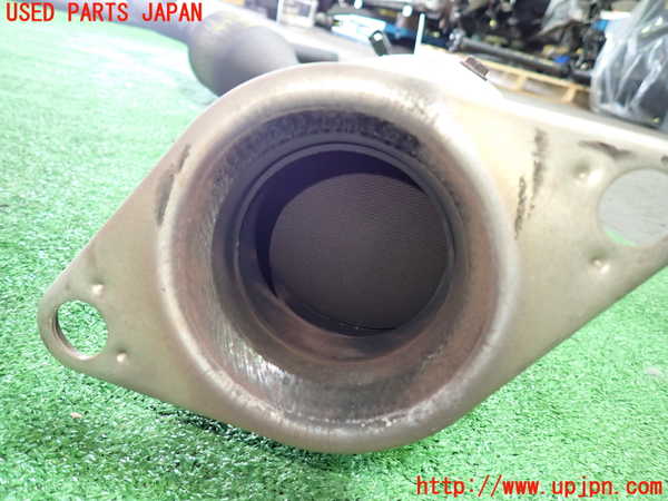 1UPJ-9239522661]セレナ Sハイブリッド(HFC26)触媒1 中古_2