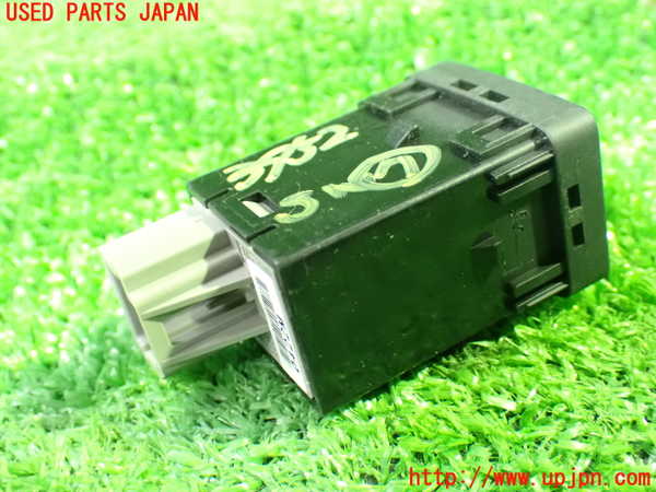 1UPJ-9239526312]セレナ Sハイブリッド(HFC26)スイッチ7 (ECO) 中古_2