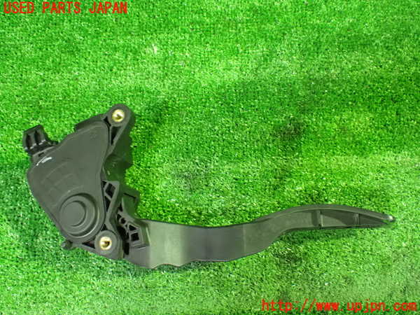 1UPJ-9239526381]セレナ Sハイブリッド(HFC26)センサー1 (アクセルペダル) 中古_2