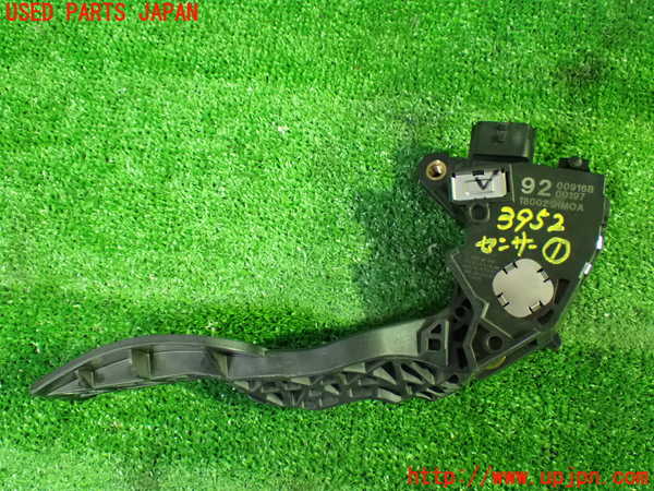 1UPJ-9239526381]セレナ Sハイブリッド(HFC26)センサー1 (アクセルペダル) 中古_3