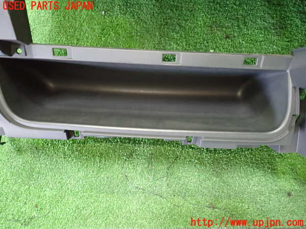 1UPJ-9239527505]セレナ Sハイブリッド(HFC26)ダッシュボード 中古_3