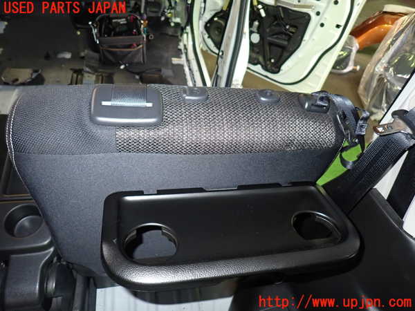 1UPJ-9239527145]セレナ Sハイブリッド(HFC26)右2列目シート 中古_5